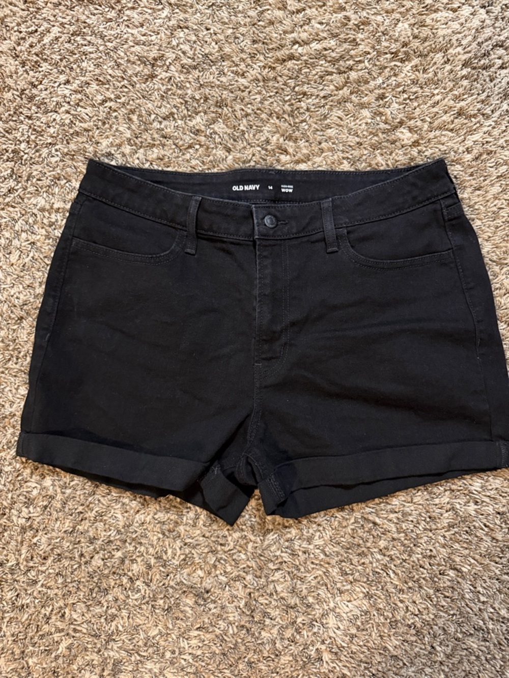 Old Navy High Rise Wow Black Women’s Roll-Hem Shorts